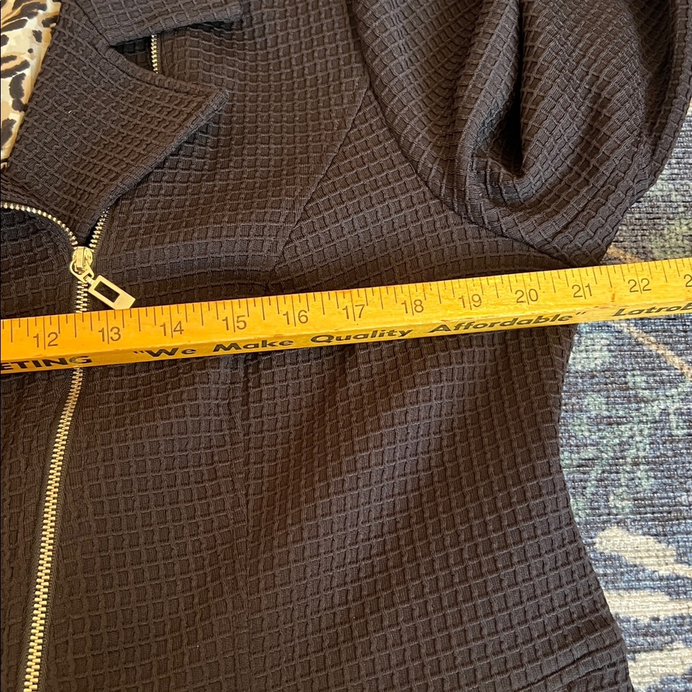 Chico’s Black Waffle Knit Biker Style Blazer With Animal Print Lining. - Picture 12 of 14